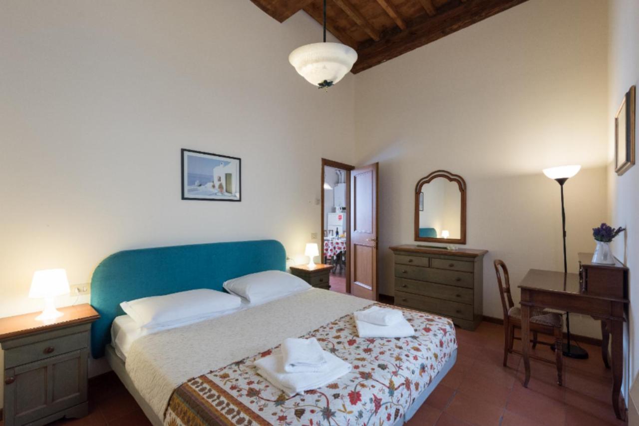 Apartments Close To Duomo Firenze Bagian luar foto