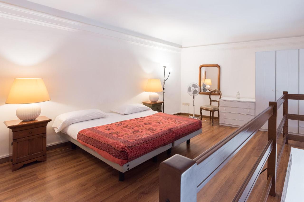 Apartments Close To Duomo Firenze Bagian luar foto